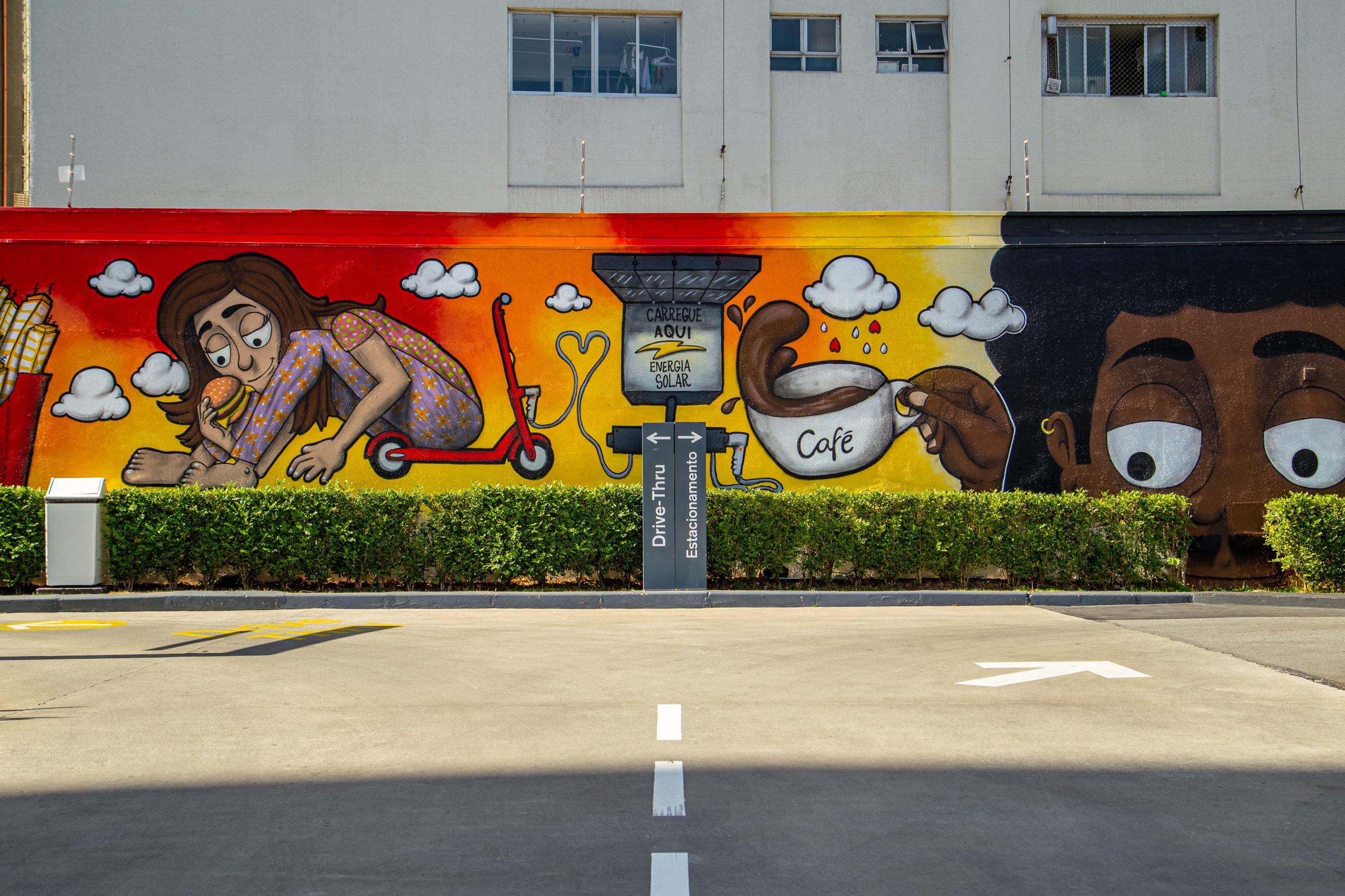 Méqui convida grafiteiros para transformarem o Drive-Tudo de 15 restaurantes pelo Brasil